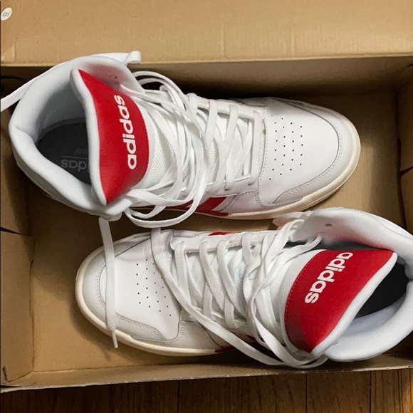 Adidas - Picture 2 of 5